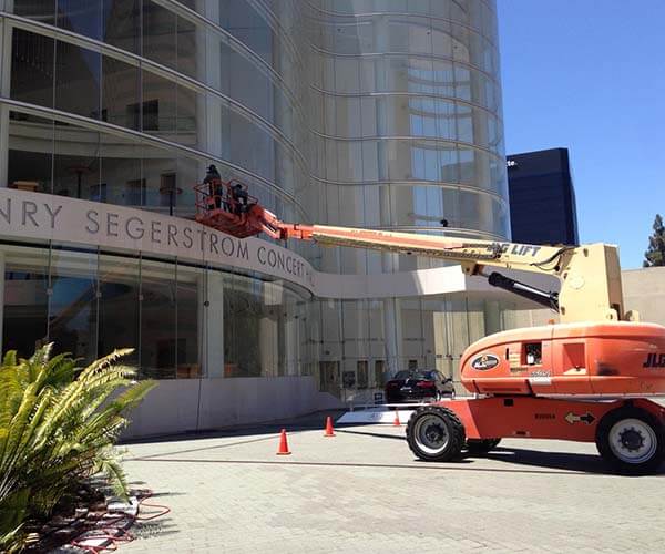 Concert-Hall-Window-Washing-Exterior